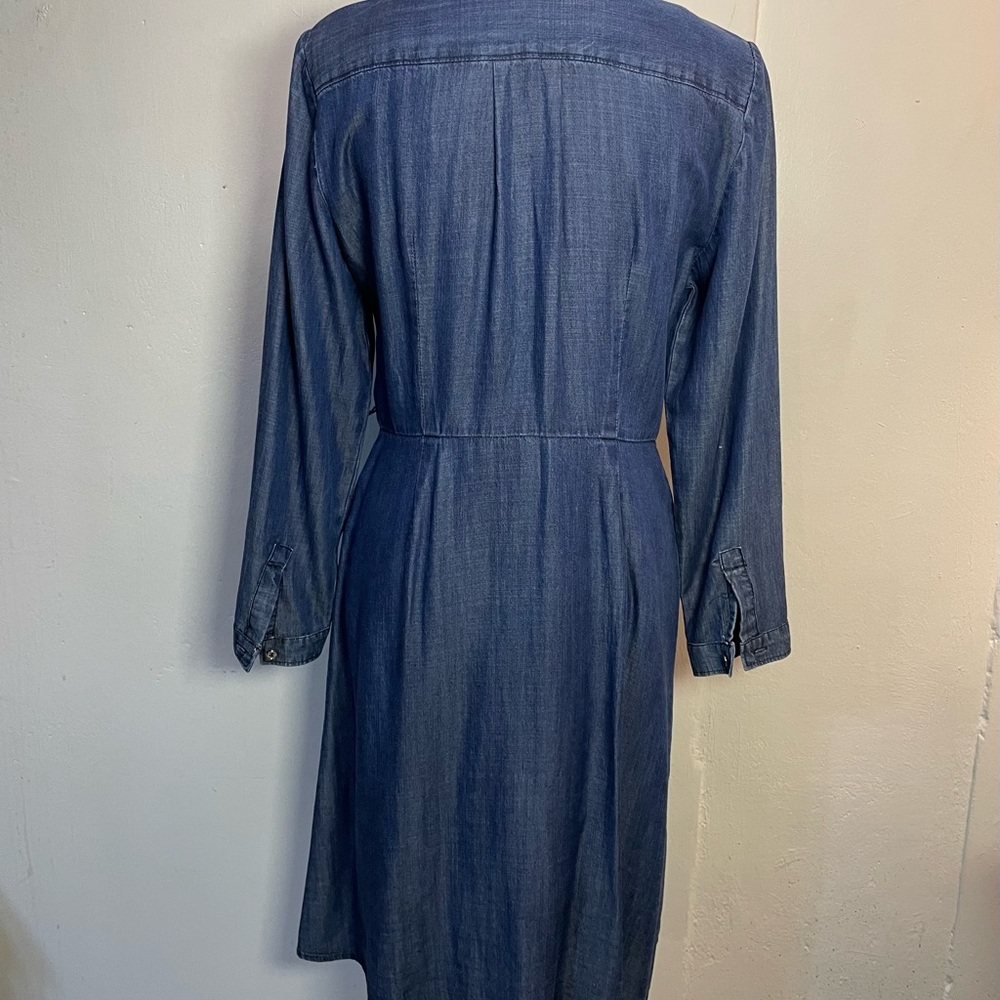 #0138 NWOT Tommy Hilfiger Never Worn Denim Button Down Dress w/ Tie at Top-8 - Picture 2 of 9